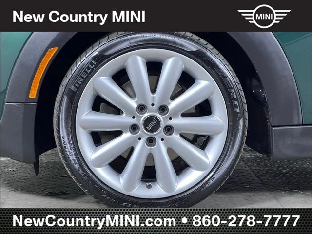 Used 2019 Green MINI  image 11