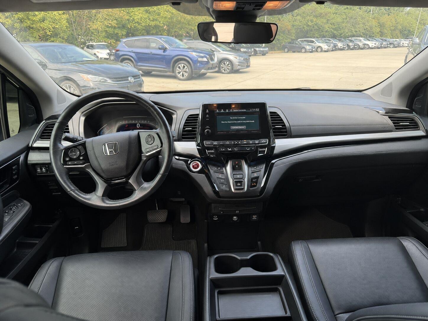 Used 2023 Crystal Black Pearl Honda Touring image 9