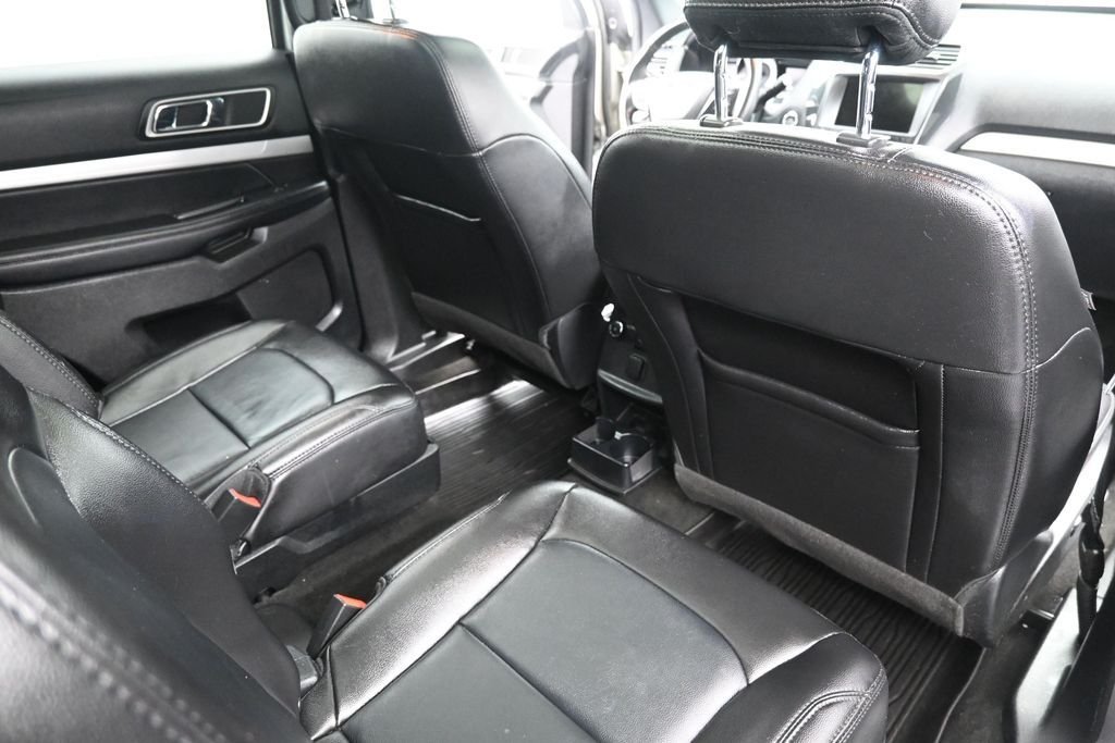 Used 2017 Ingot Silver Ford XLT image 24