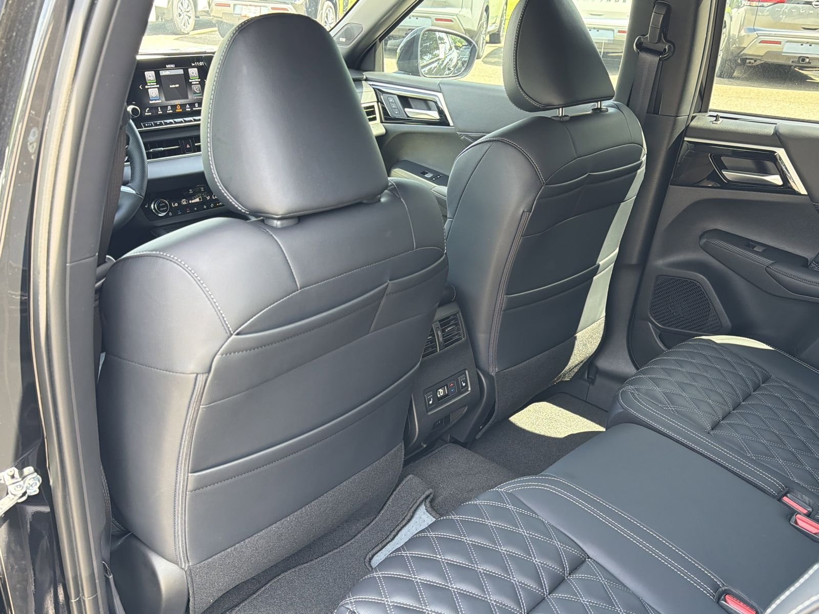 New 2026 Black Nissan Platinum image 21