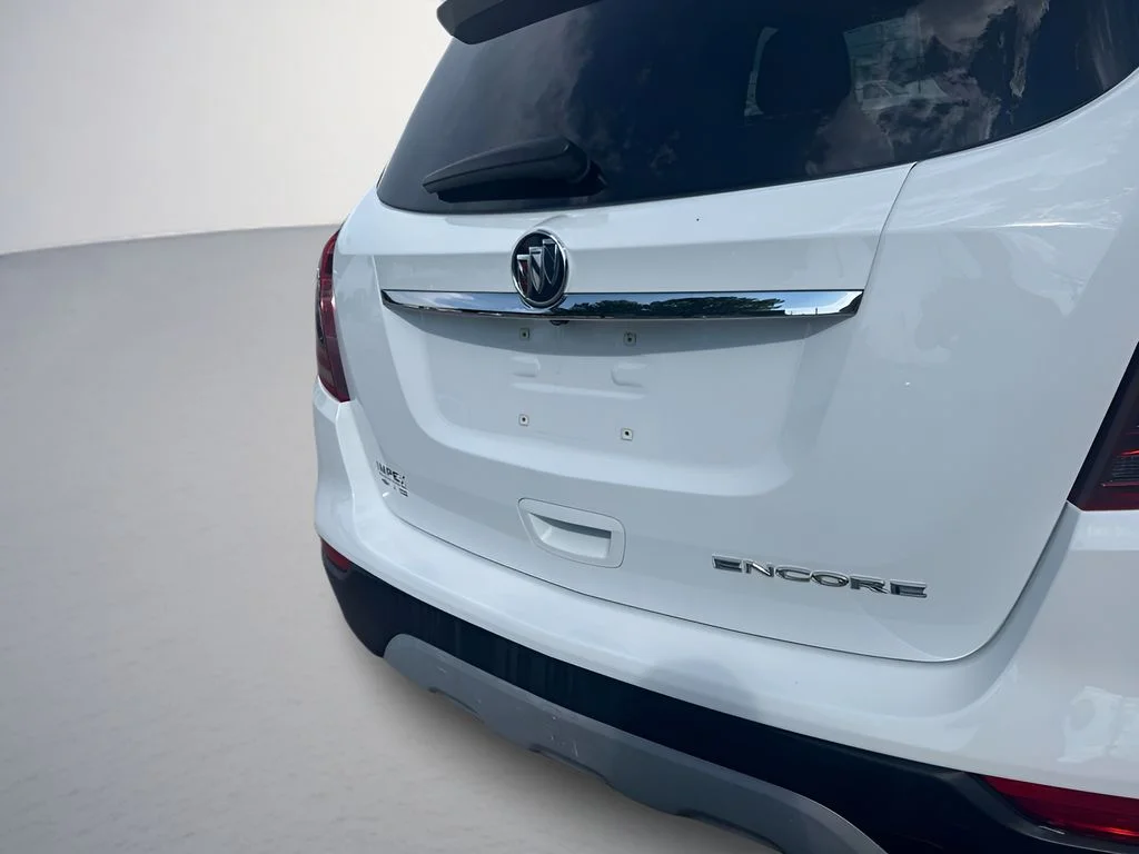 Used 2021 White Buick Preferred image 29