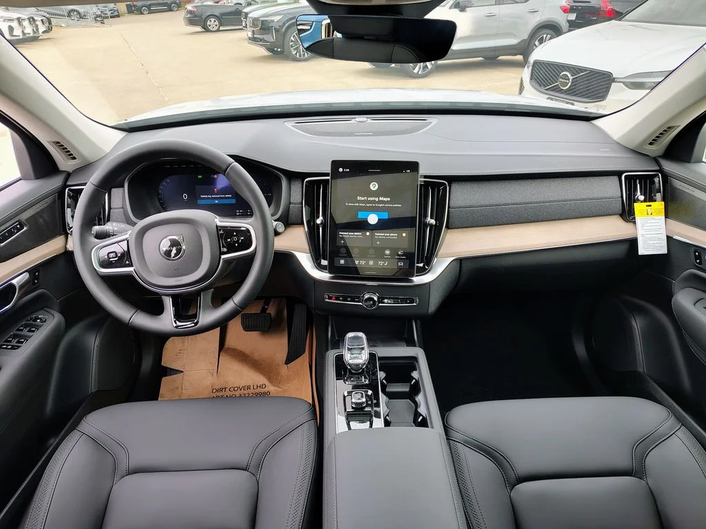 New 2026 Crystal White Volvo Plus image 29