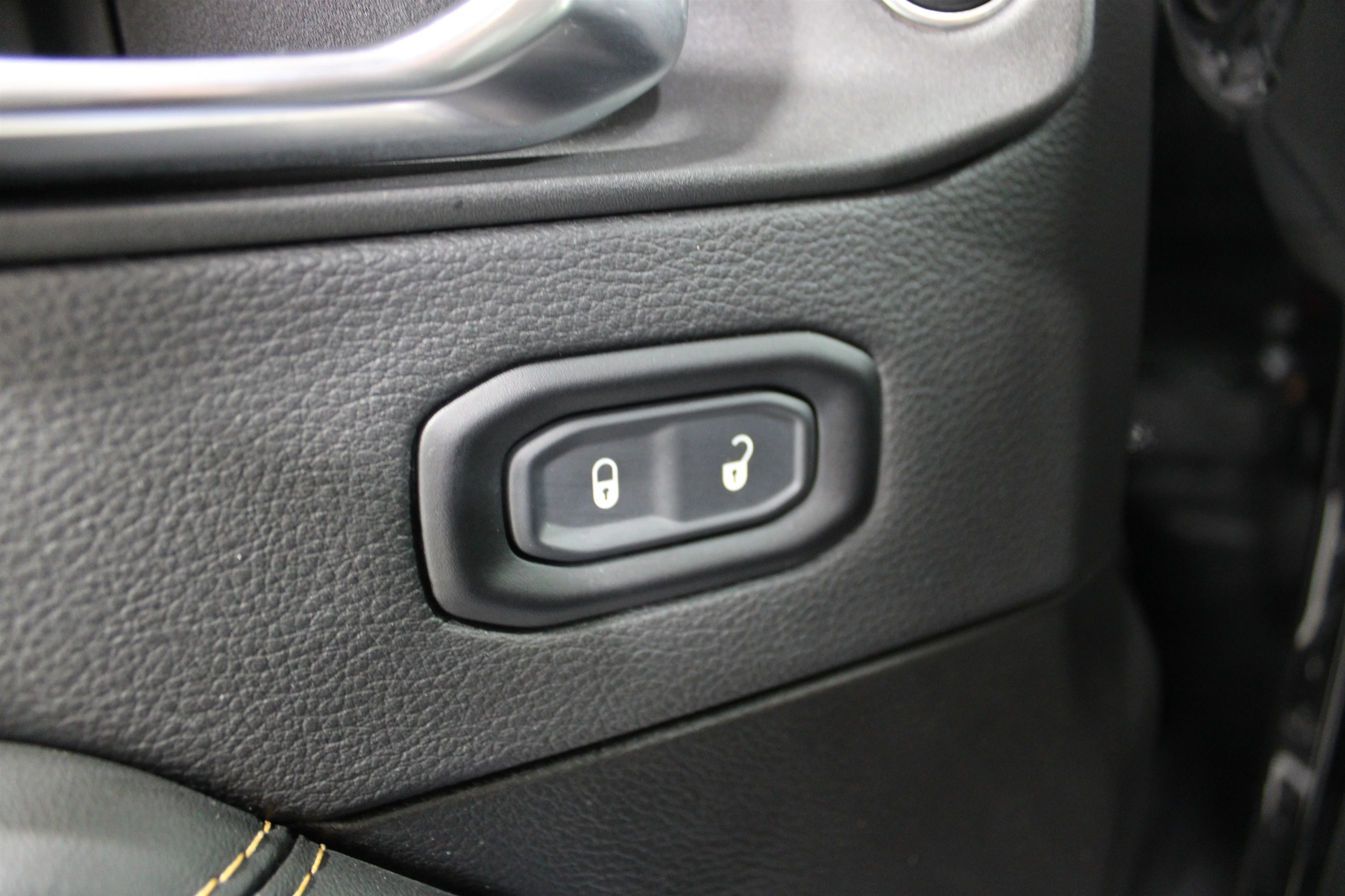 2025 Jeep Wrangler 4xe Sahara 4XE - Photo 8