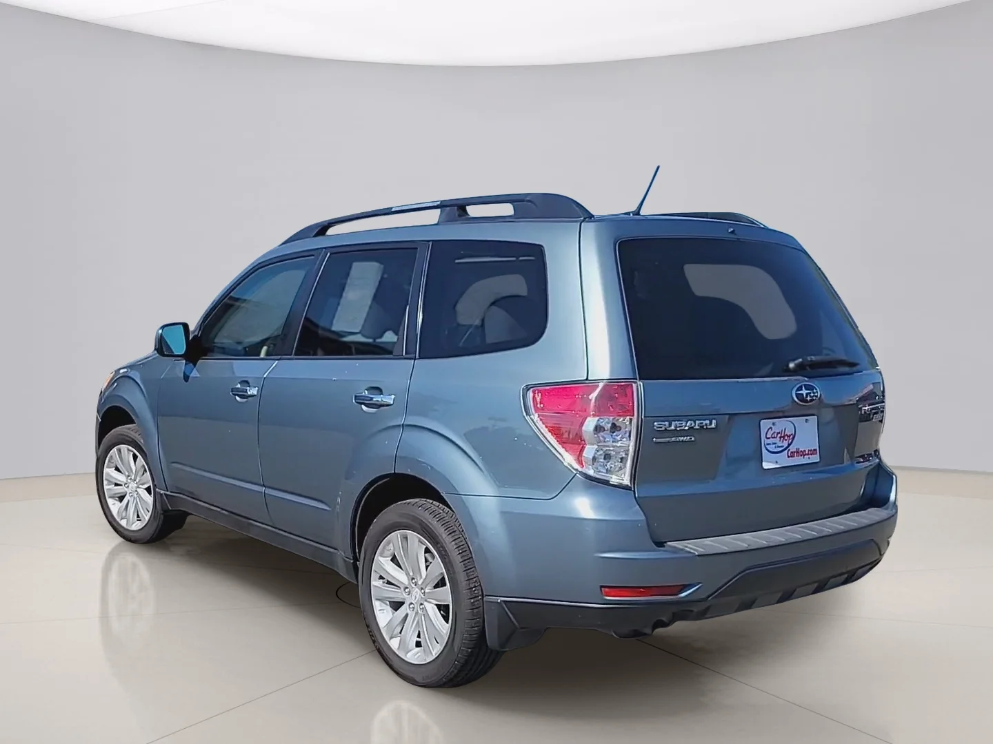 Used 2013 Blue Subaru 2.5X PREM image 3