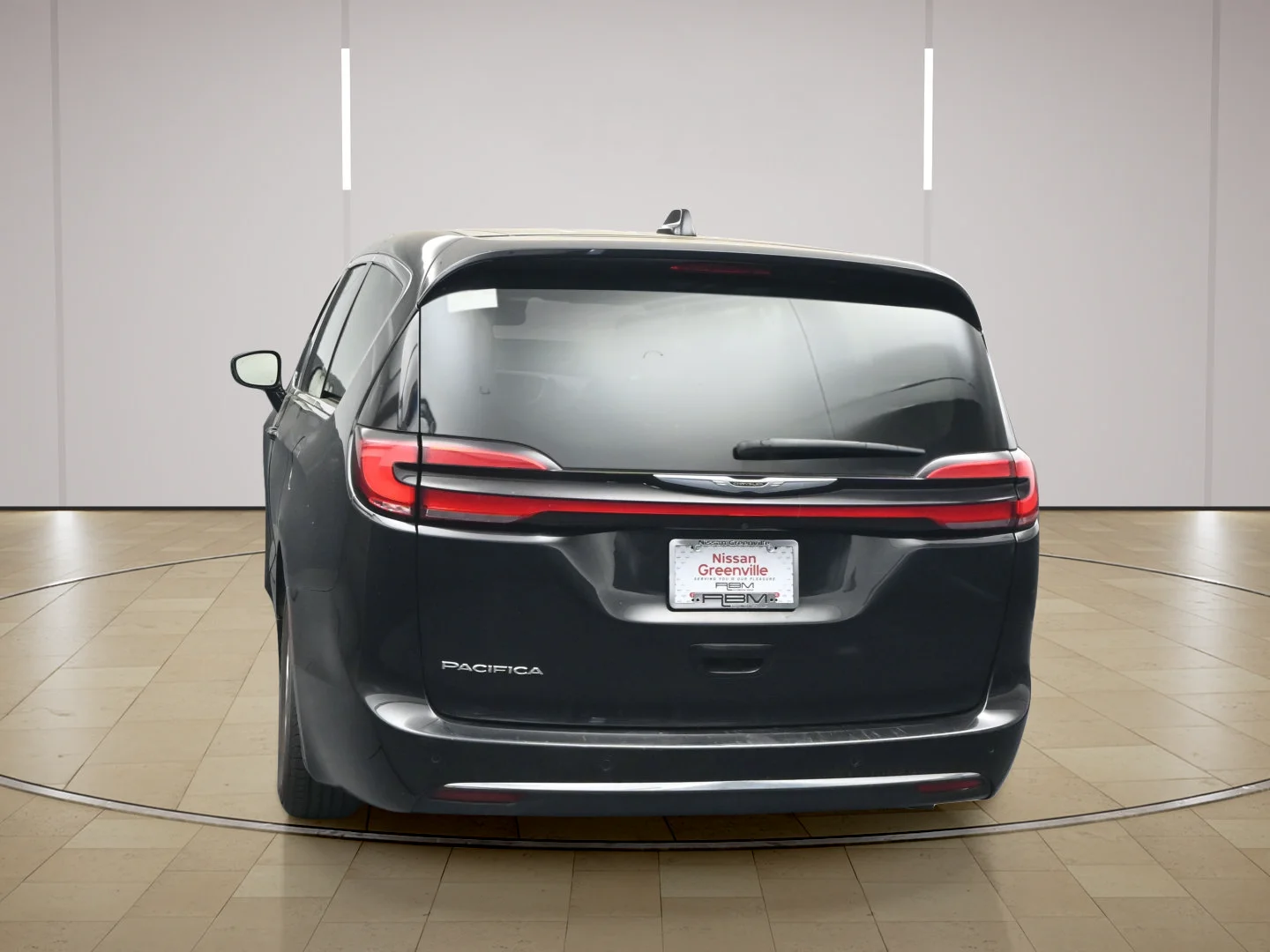 Used 2023 Brilliant Black Crystal Pearlcoat Chrysler Touring L image 6