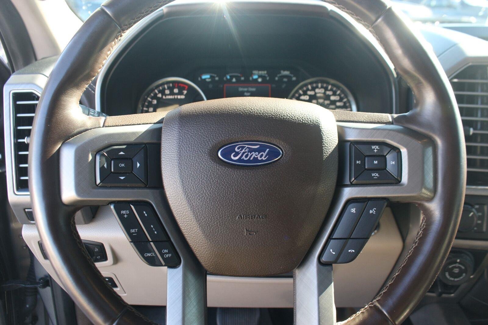 Used 2020 Silver Ford Limited image 18