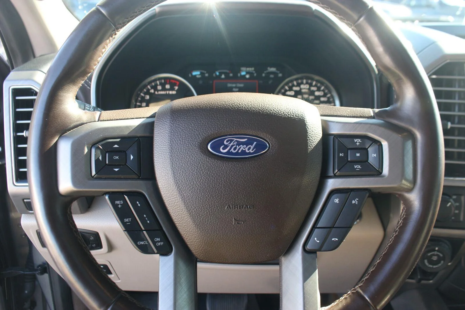 Used 2020 Silver Ford Limited image 18