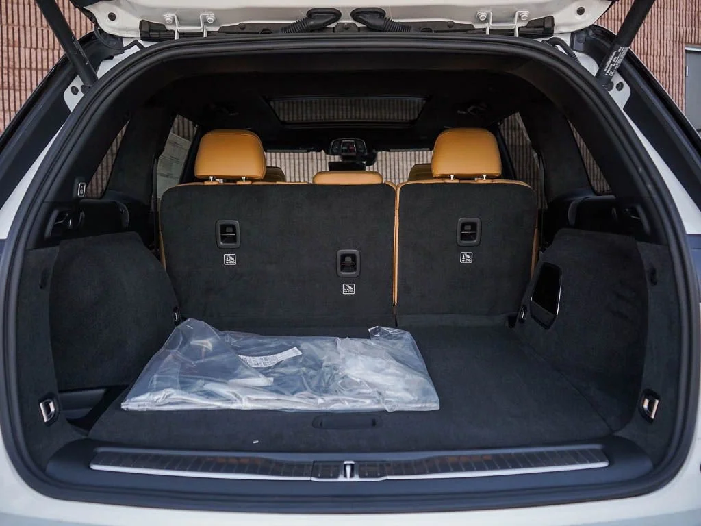 New 2027 Bright White Clearcoat Jeep Summit image 8