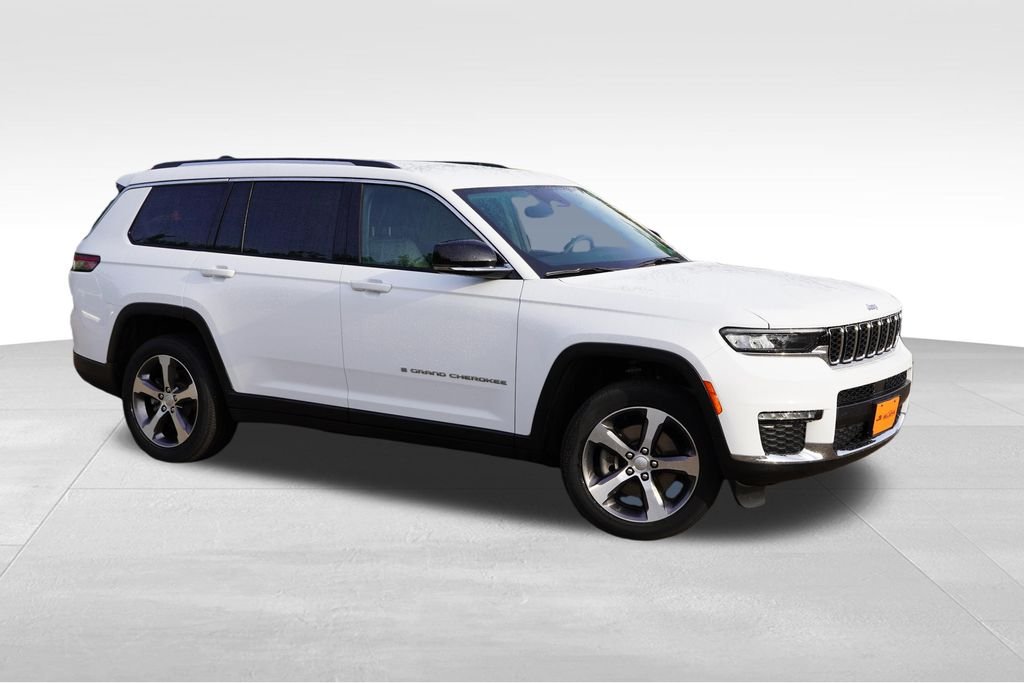 Used 2023 Bright White Clearcoat Jeep Limited image 3