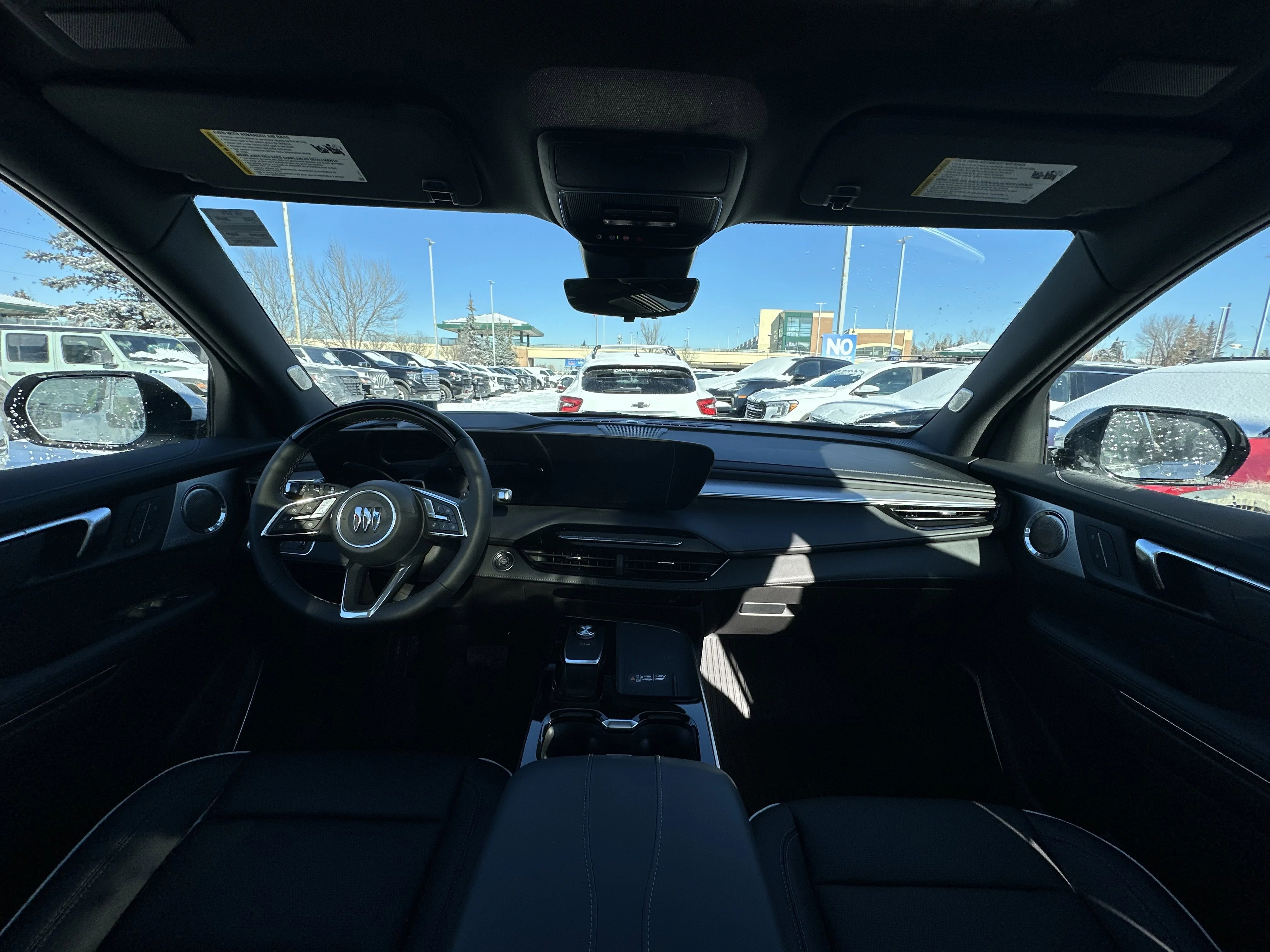 New 2026 Iridescent White Tricoat Buick Avenir image 18