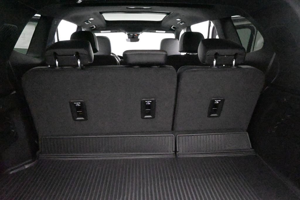 2026 GMC Acadia Denali Ultimate - Photo 23