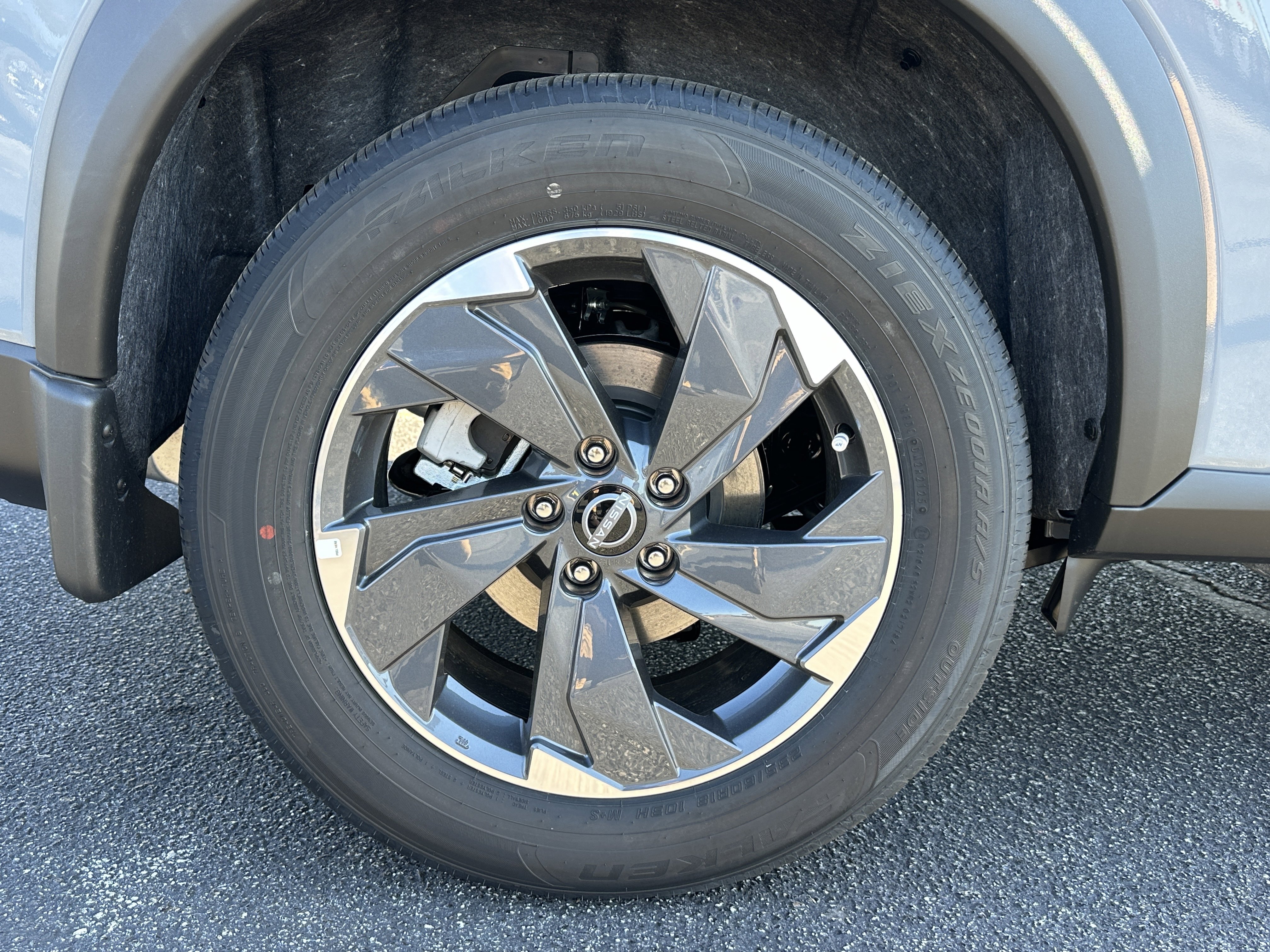 New 2026 Boulder Gray Pearl Nissan SV image 18