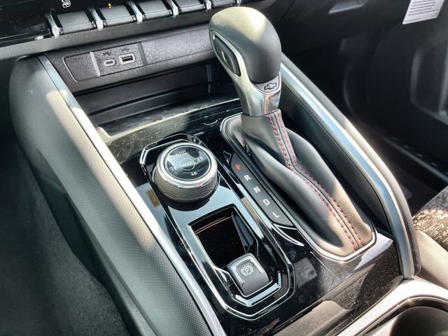 2026 Chevrolet Colorado Z71 Black at Solomon Chevrolet