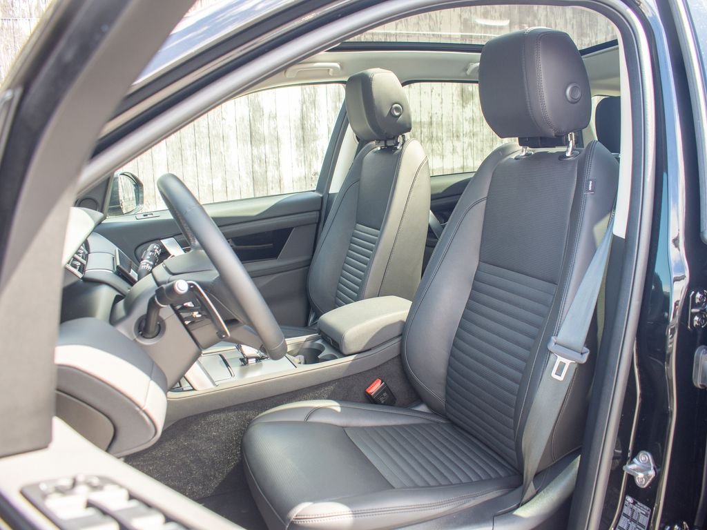 Used 2025 Black Land Rover S image 20
