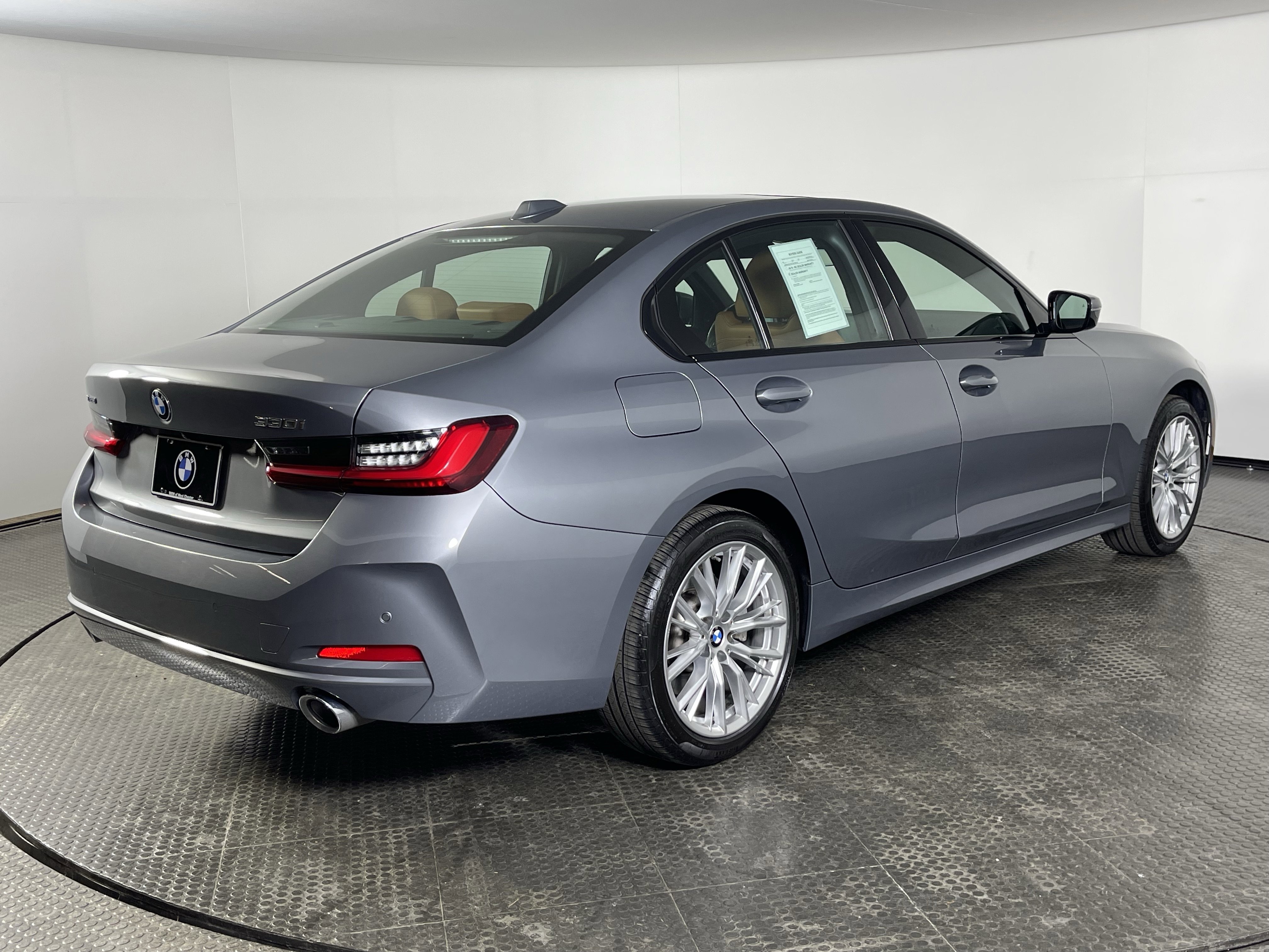Used 2023 SKYSCRAPER GREY M BMW 330i xDrive image 5