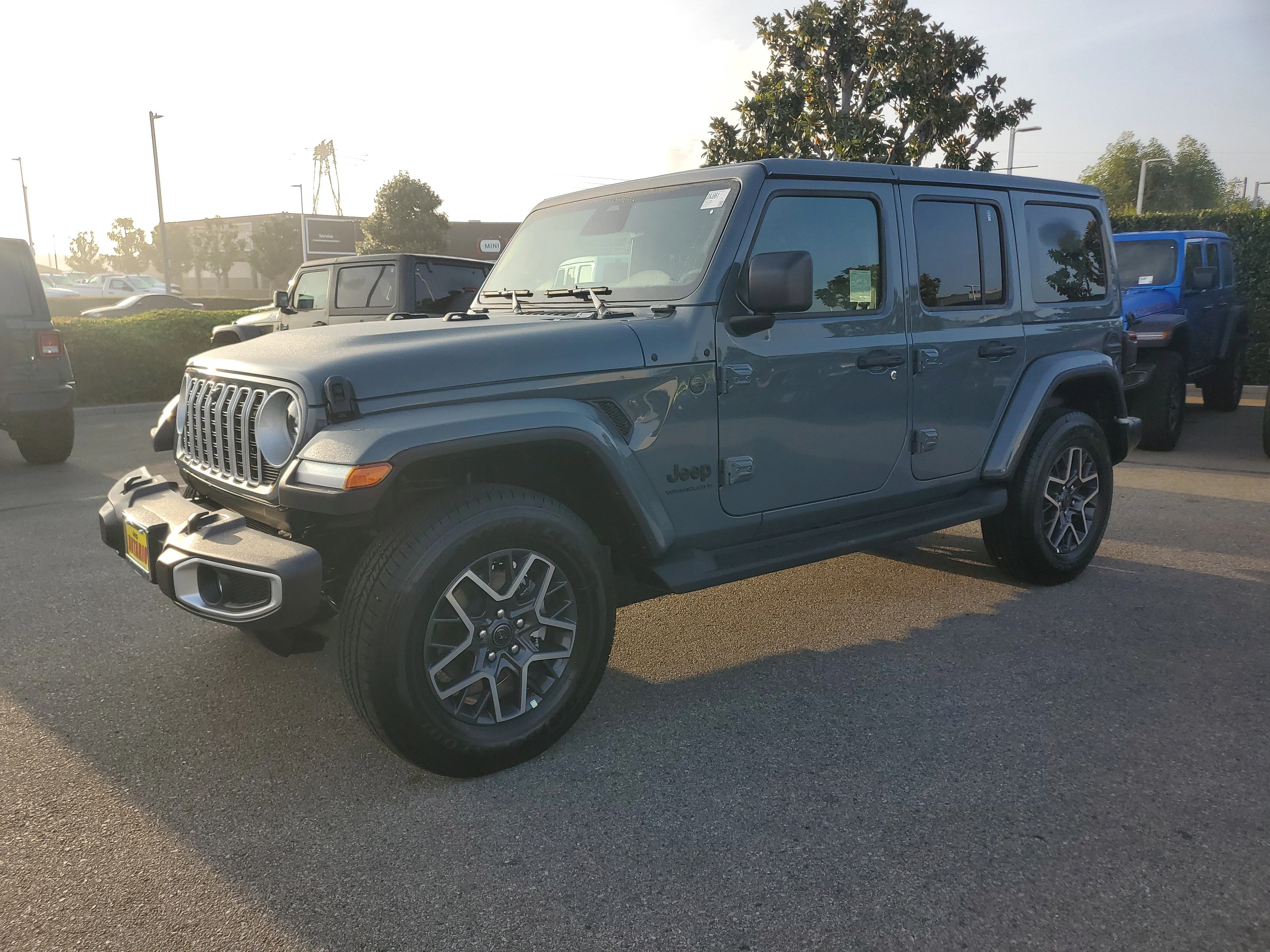 New 2026 Anvil Clear-Coat Exterior Paint Jeep Sahara image 8