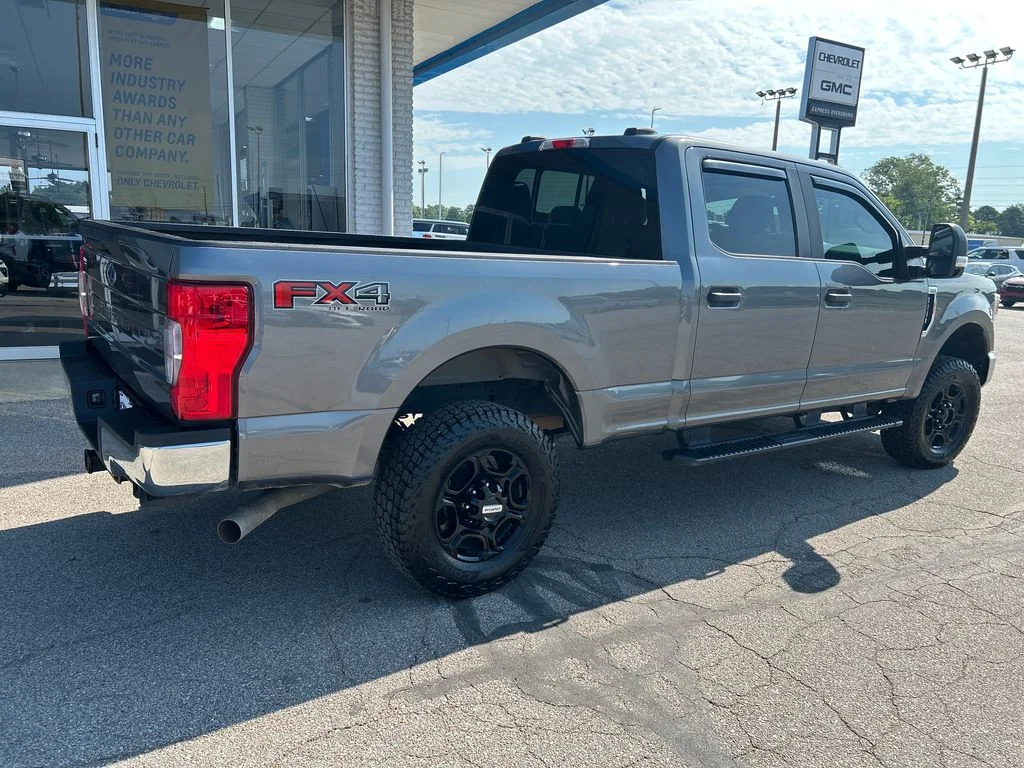 Used 2022 Gray Ford XL image 5