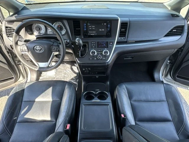 Used 2017 Silver Toyota SE Premium image 9