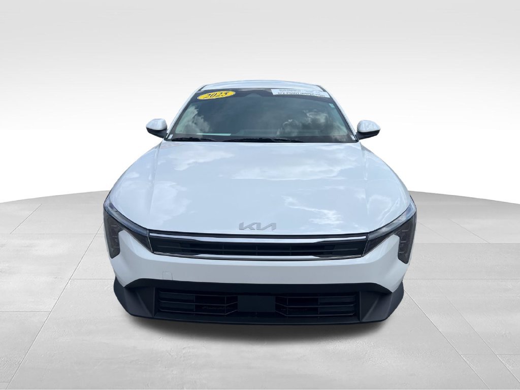 Used 2025 White Kia LX image 8