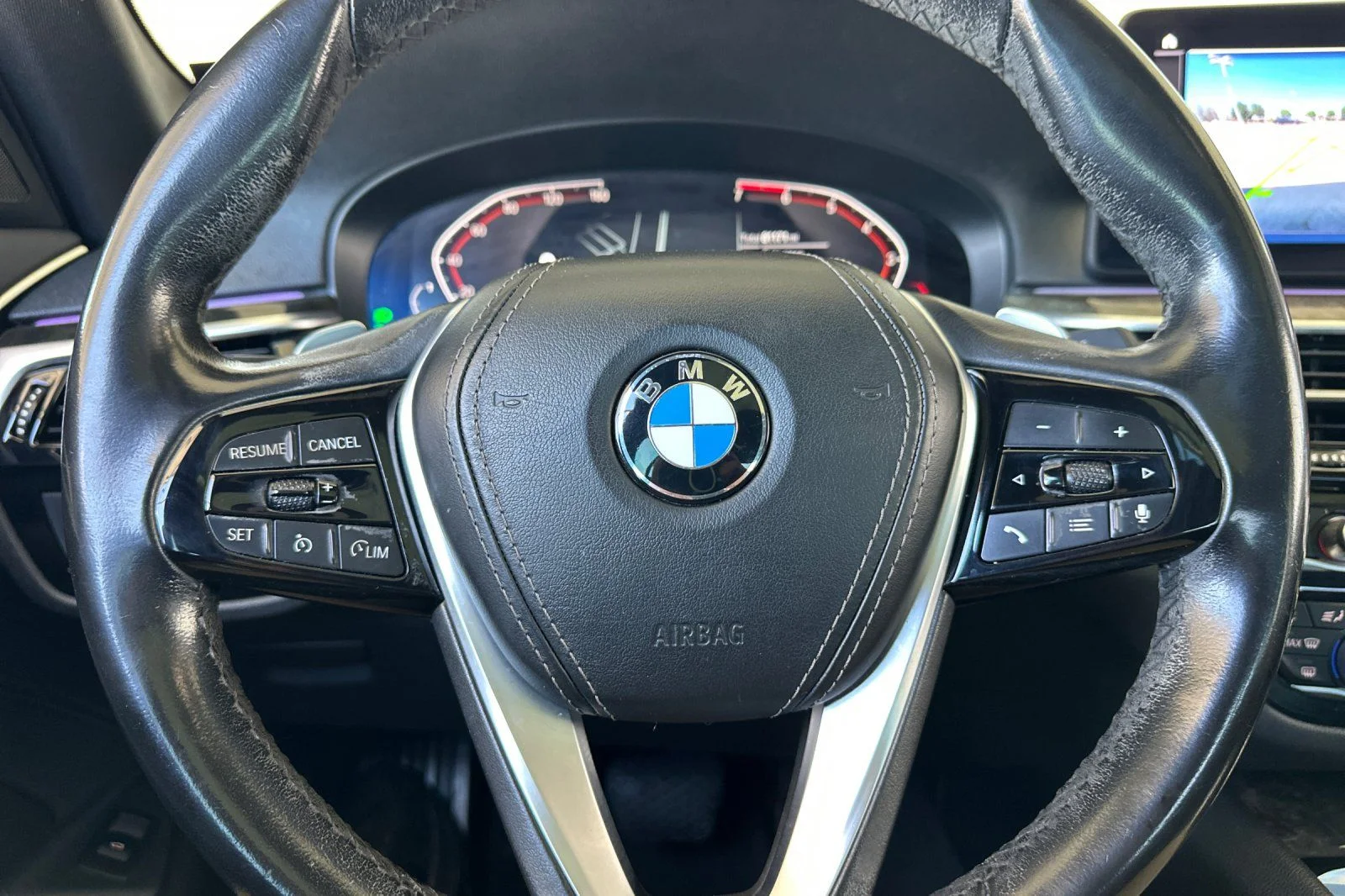 Used 2021 Black BMW 530i image 23