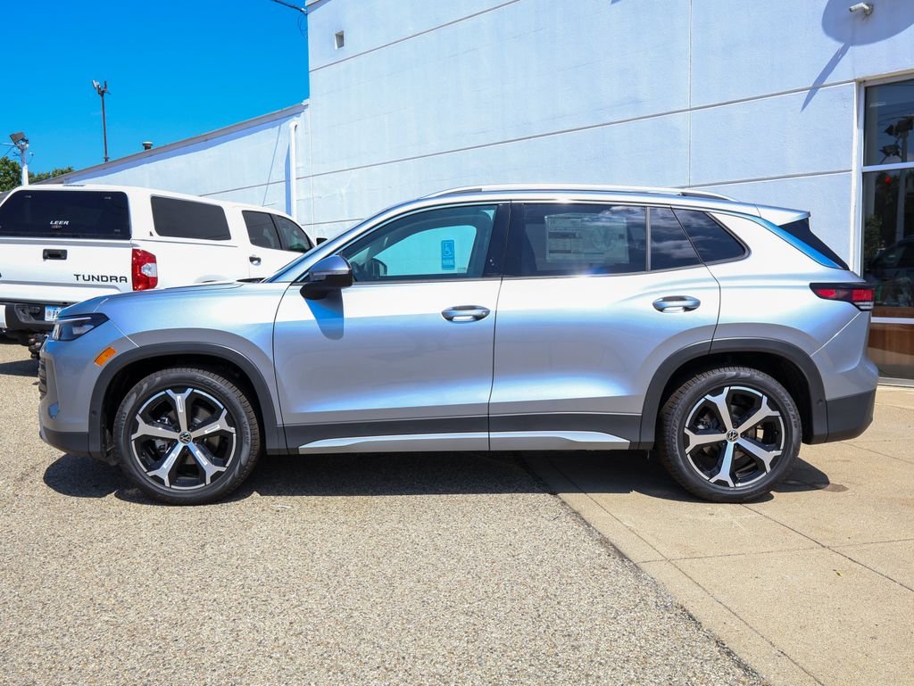 New 2026 Silver Volkswagen 2.0T SE image 2