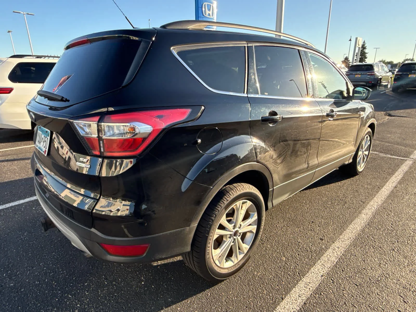 Used 2018 Shadow Black Ford SE image 6