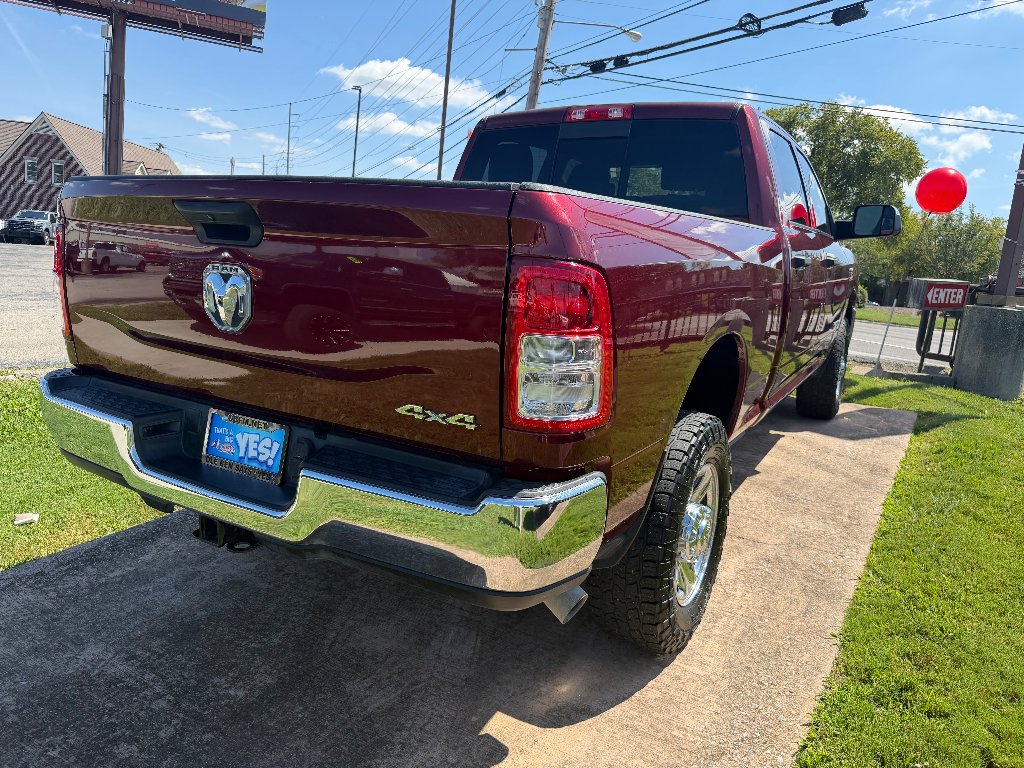 Used 2022 Delmonico Red Pearlcoat Ram Tradesman image 3