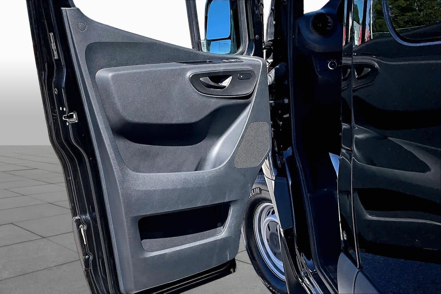 Used 2024 Jet Black Mercedes-Benz  image 22