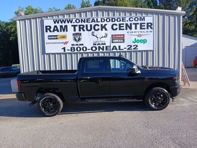 New 2026 Diamond Black Crystal Pearl-Coat Exterior Paint RAM Tradesman image 2