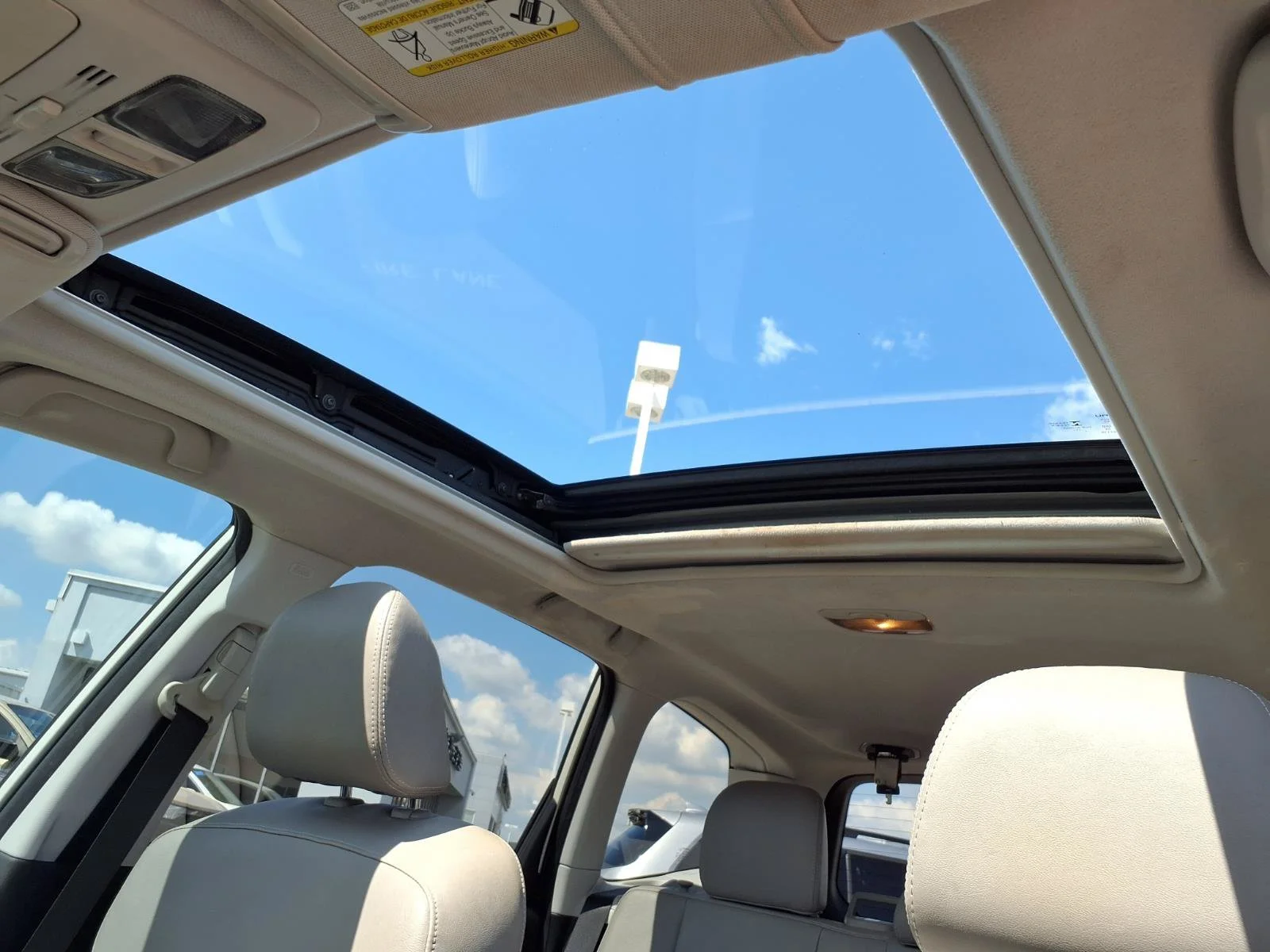 Used 2015 White Subaru 2.5i Limited image 19