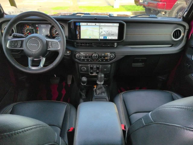 Certified Used 2024  Jeep Sahara image 14