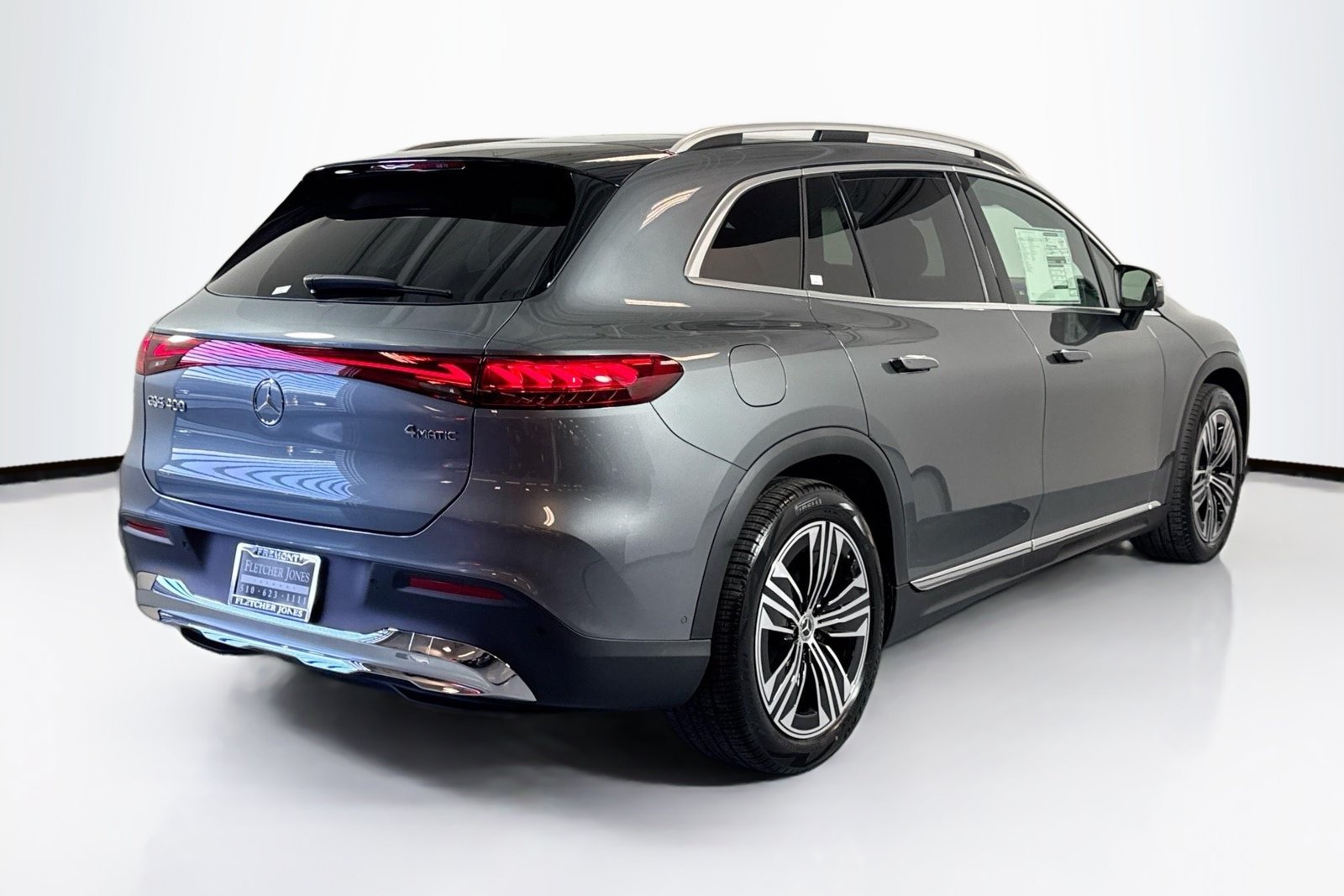 New 2026 Selenite Grey Metallic Mercedes-Benz EQS 400 image 5