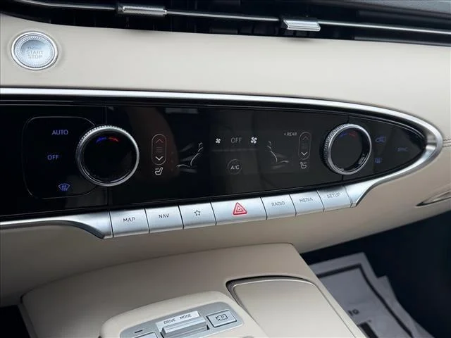 Used 2023 Himalayan Gray Genesis 2.5T image 20
