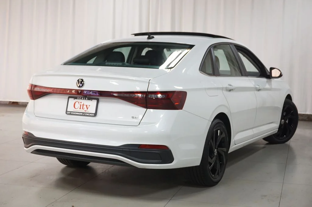 Certified Used 2025 Pure White Volkswagen 1.5T SE image 21