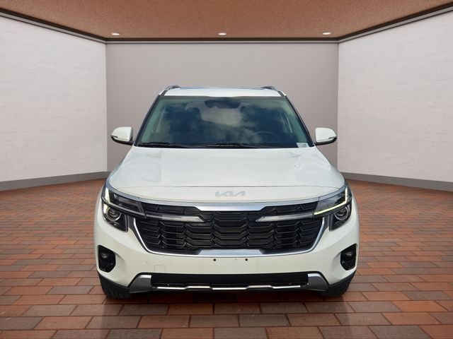 Used 2024 Snow White Pearl Kia EX image 29