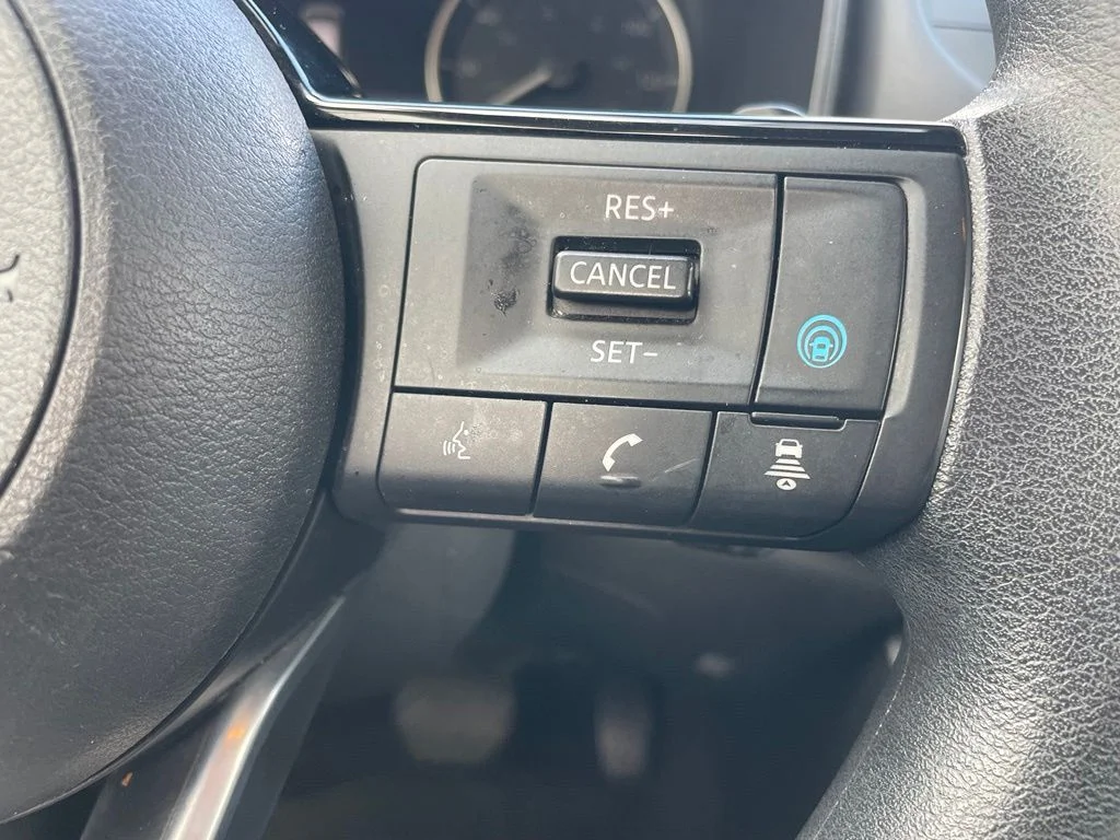 Used 2023 Silver Nissan SV image 14