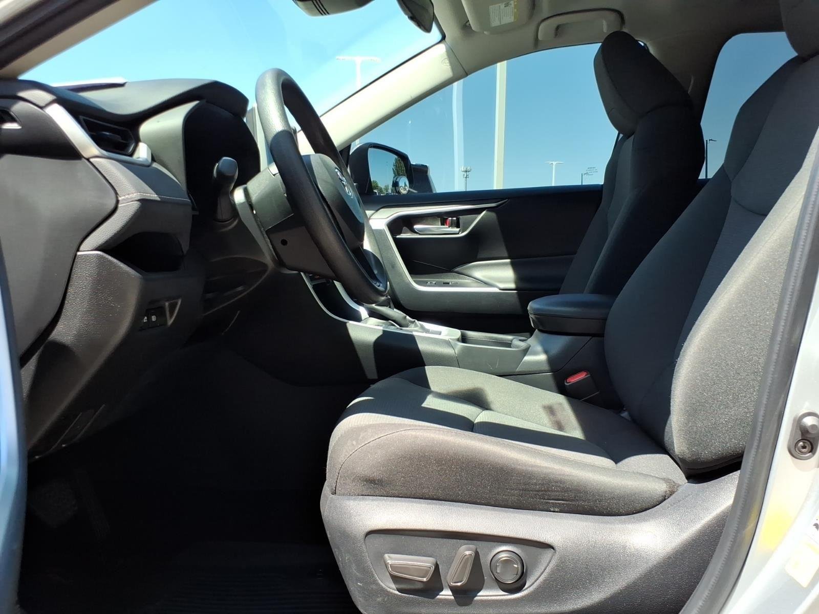 Used 2025 Silver Sky Metallic Toyota XLE image 13