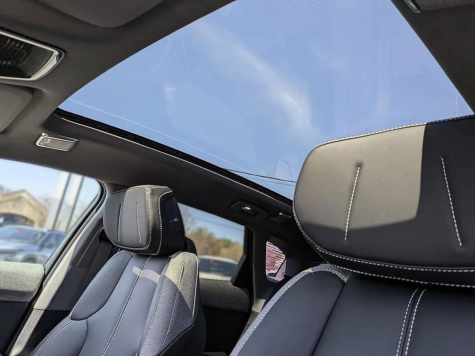2026 Cadillac OPTIQ Sport - Photo 28