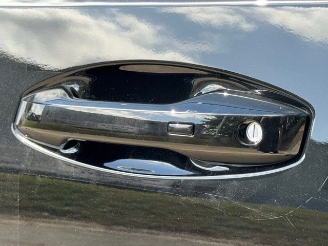 New 2026 Black Nissan Platinum image 13