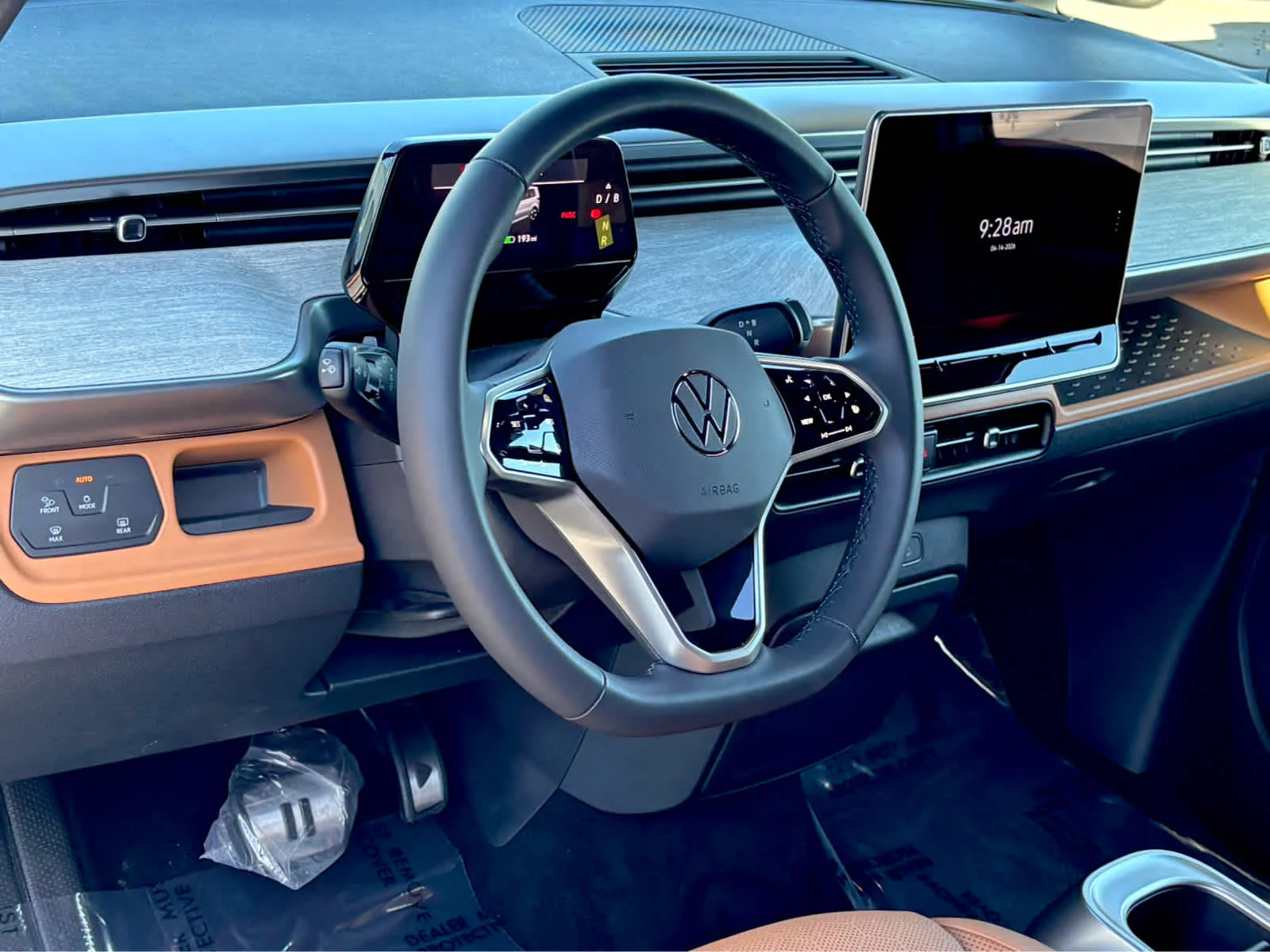 New 2025 Metro Silver Metallic Volkswagen Pro S image 7