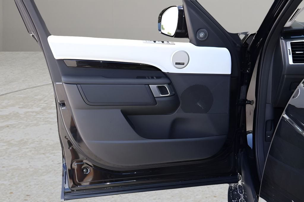 2025 Land Rover Discovery S - Photo 26