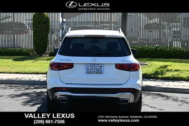 Used 2023 White Mercedes-Benz GLB 250 image 5