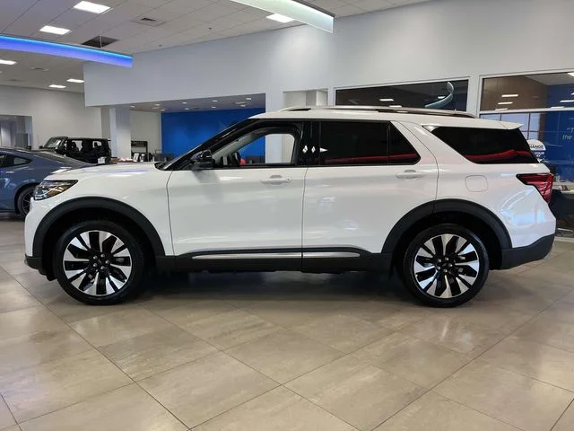 New 2026 Star White Metallic Tri-Coat Ford Platinum image 6