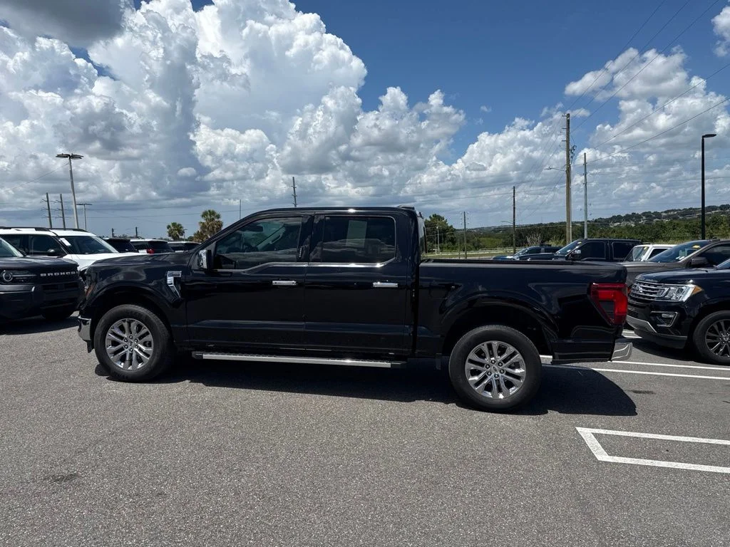 Used 2024 Agate Black Metallic Ford XLT image 4