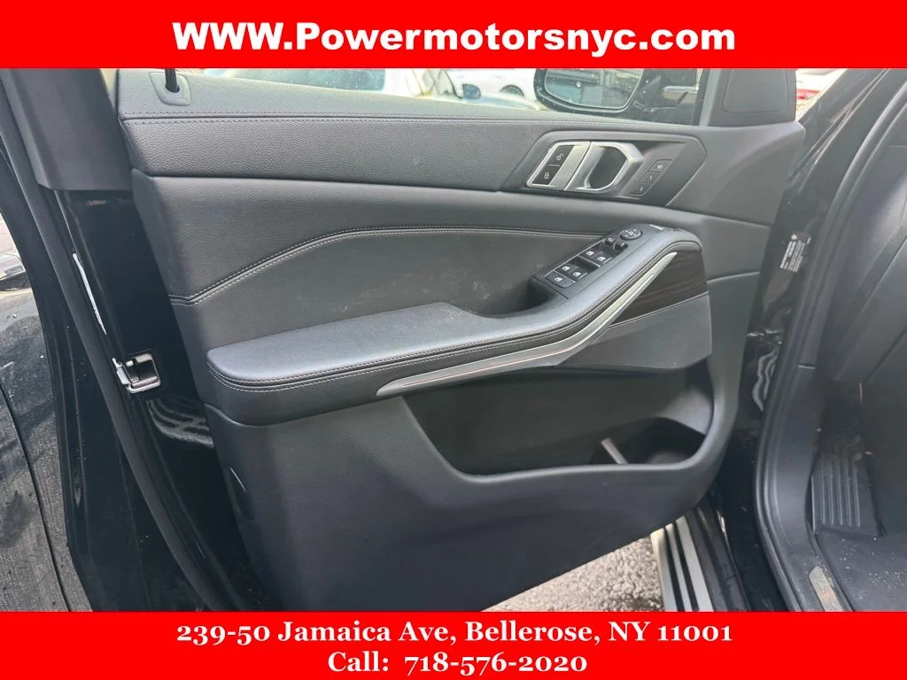 Used 2023 Black BMW xDrive40i image 22