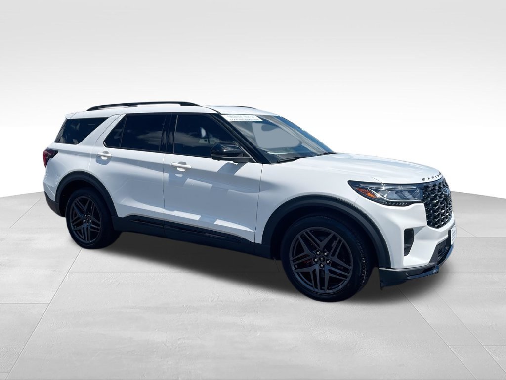 Used 2025 White Ford ST image 2