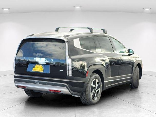New 2026 Black Hyundai SE image 6