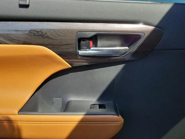 2023 Toyota Highlander Platinum - Photo 24