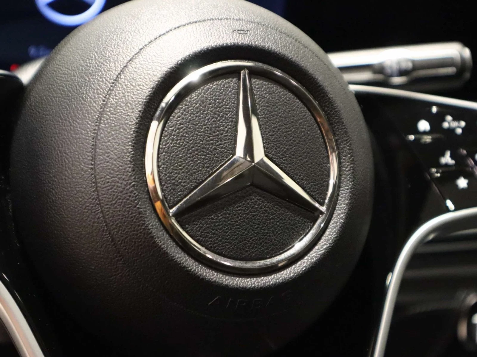 Used 2024 White Mercedes-Benz GLE 350 image 39