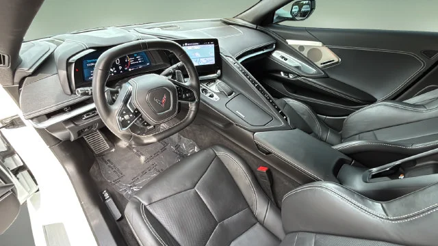 Used 2025 White Chevrolet Stingray image 17